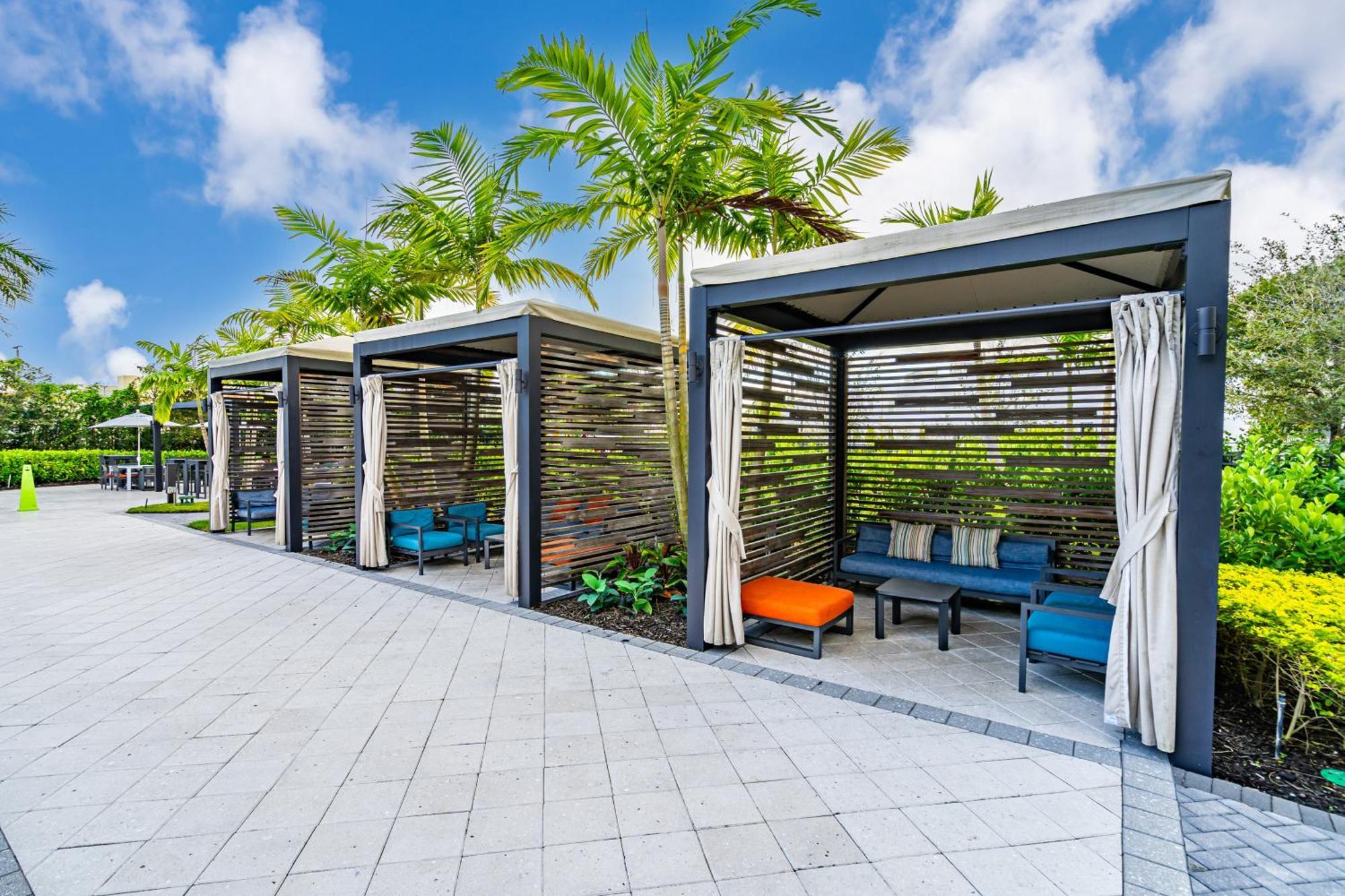Amazing 2 Bedroom Unit In Doral Miami With Free Parking ไฮอาเลียห์การ์เดนส์ ภายนอก รูปภาพ