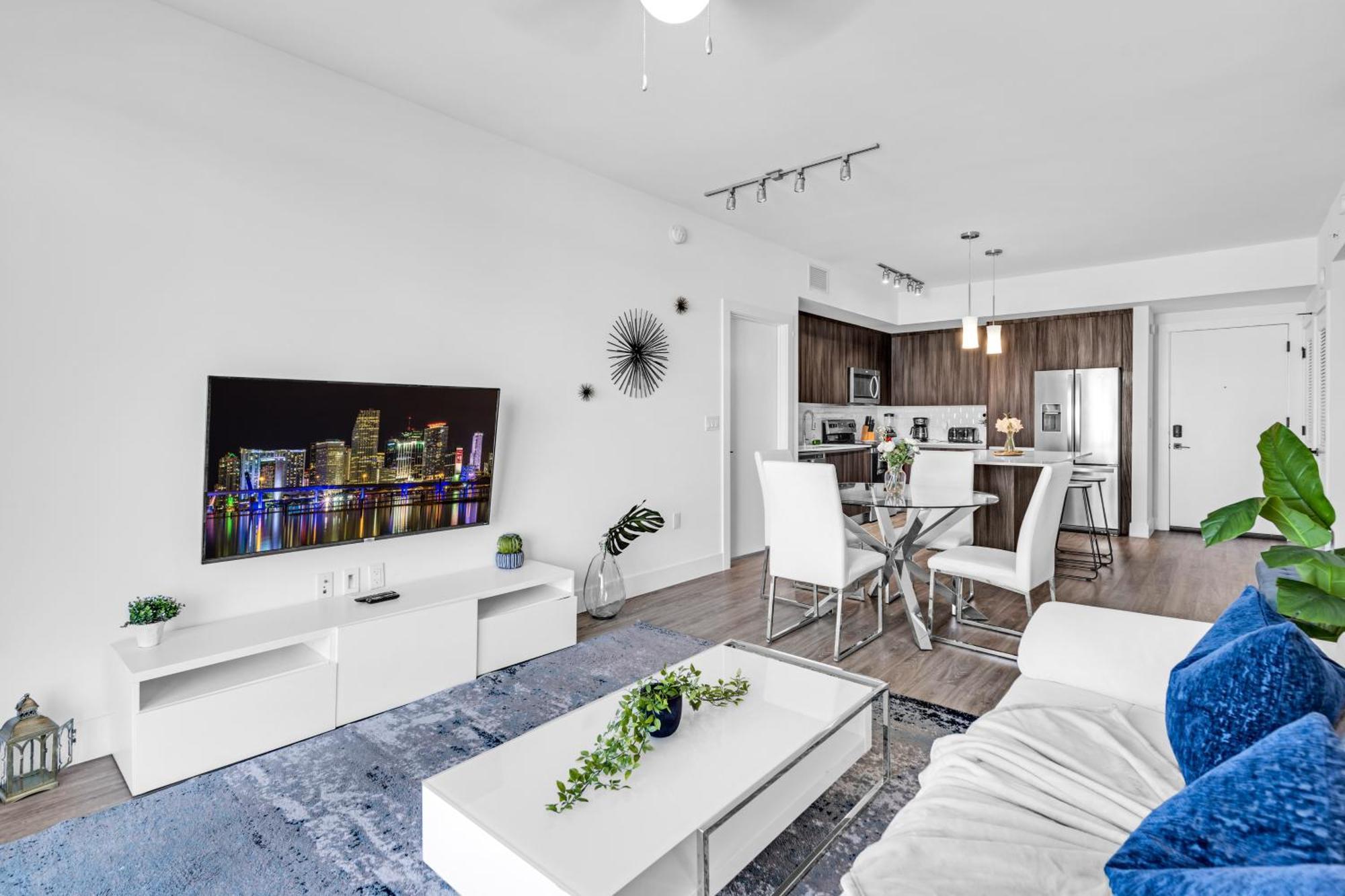 Amazing 2 Bedroom Unit In Doral Miami With Free Parking ไฮอาเลียห์การ์เดนส์ ภายนอก รูปภาพ
